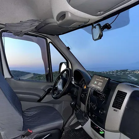 Campervan Leoventure Кемпинг Тирана