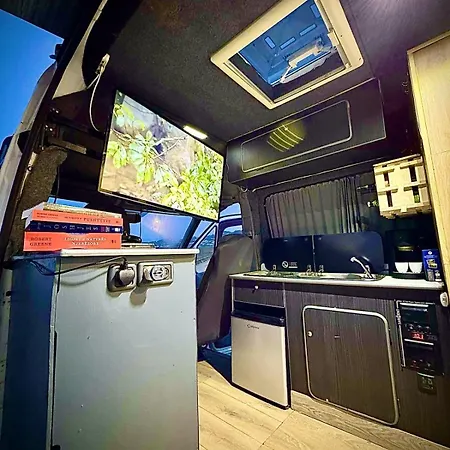 Campervan Leoventure